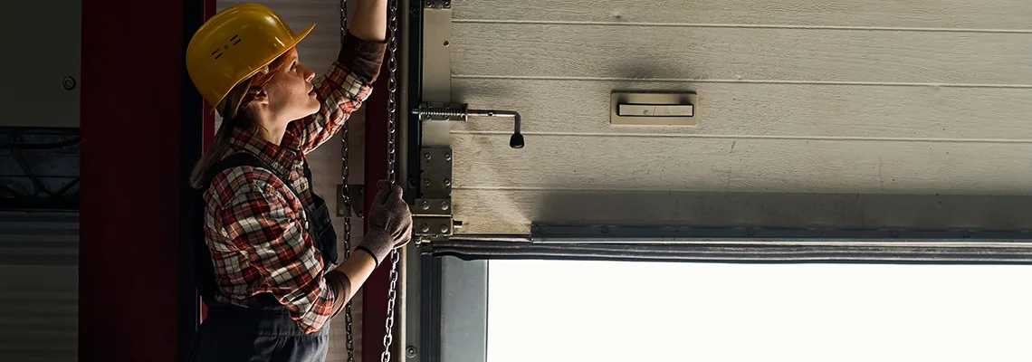 Overhead Garage Door Technician in Orleans, ON